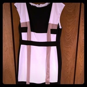 White/Black/Tan Women’s Dress Size 10
